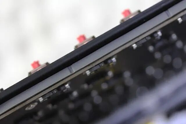 Durgod K610W Review and Disassembly:Multi-mode, Hot-swappable Mechanical Keyboard 24 Durgod K610