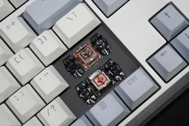 Durgod K610W Review and Disassembly:Multi-mode, Hot-swappable Mechanical Keyboard 7 Durgod K610